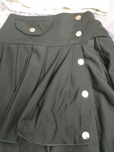 Girls Crop Top And Skirts