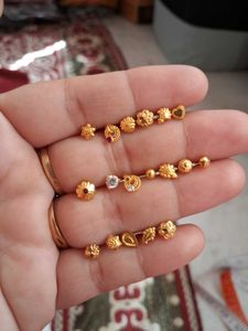 Nose pins In Gold