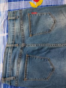 Blue Denim Ankle Length Jeans