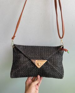 Premium Quality Envelope Straw Sling Bag