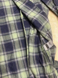 Levi’s.  Shirt 👔