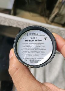 Makeup Studio Face it Foundation