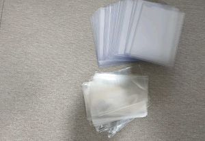 20 top loaders + 80 card sleevesTrading Ca