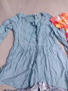 Assorted Women&#39;s Tops Bundle used