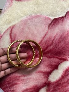 beautiful gold tone bangles