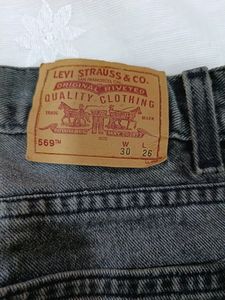 Levi&#39;s Charcoal GreyJeans Shorts  | Waist - 30