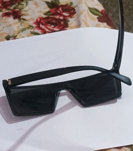 Black goggles for men 🤓😎