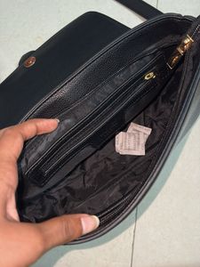 UNUSED Chic Black Crossbody Bag (Prive Rome)
