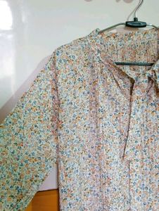 Tie knot  colourful top