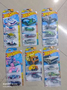 Hotwheels Supercars (2 Car Selections)