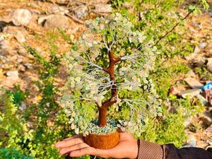 Natural Green Aventurine Gemstone Chips Tree
