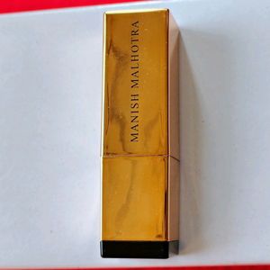Pack Of 1Manish Malhotra Powder Matte Lipstick