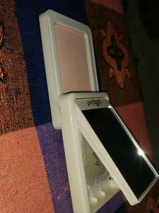 Face Compact