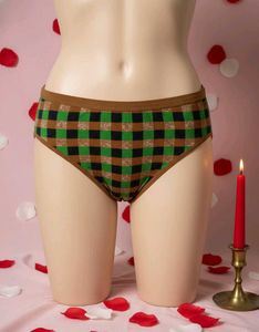 women L pantie brief