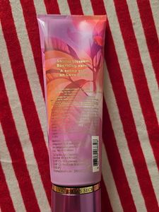 NEW Victoria Secret Lotion