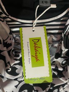 Black &amp; White Butterfly Top(I Don’t Get Profit)
