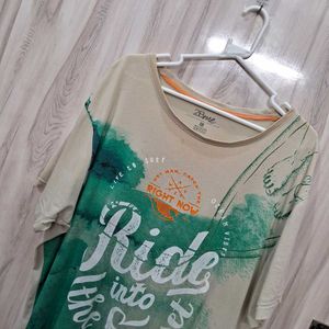 2Bme Graphic T-Shirt