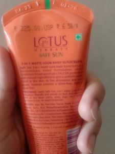 Combo Pack Of Contour Stick And Lotus Sunscreen