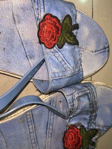 Denim Rose Sandals🌹