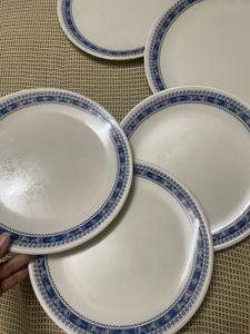 6 Melamine Plates