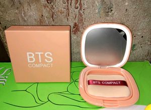 korean BTS Compact Powder - She Glow and charger