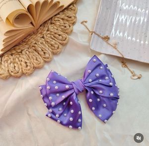 Pearl Tripple Layer Bow Clip