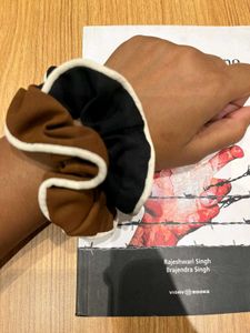 Mabri Scrunchies ll Pack Of 2