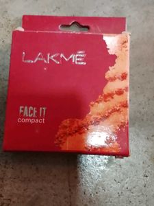 Lakme Face It Compact