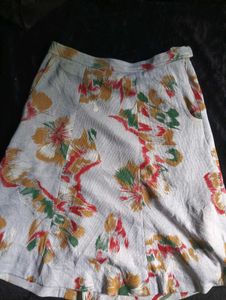 Floral Print Skirt With Side Pockets