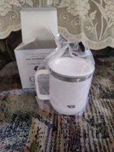 Mug with lid, brand new