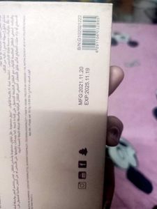 2 Eyeshadow Palettes