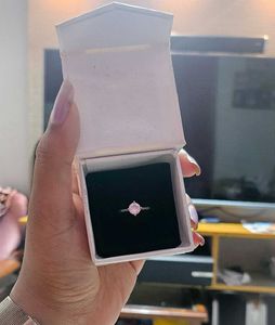 Pretty SOLITAIRE SILVER