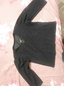 Black Rounded Top, Easy To Go