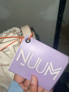 Beige / Off white Bucket Bag