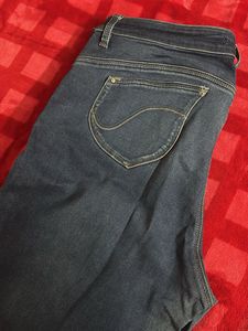 Levi&#39;s Dark Wash Jeans