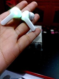 Ultrapods Wireless Led Display Earphones