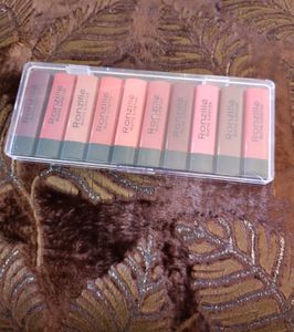 Mini Lipstick Kit By Ronzille Cosmetics . Pocket L