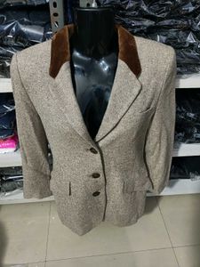 Classic Blazer with Velvet Collar