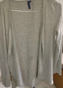 sweat shirt