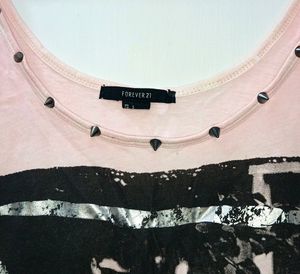 FOREVER 21 STUDDED LOOSE TEES 💖