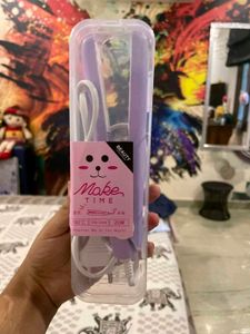 Mini Portable Hair Straightener - Travel-Friendly