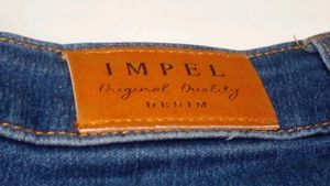 Blue Knee Length Jeans