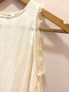 MANGO BEAUTIFUL Lace Trim Tank Top