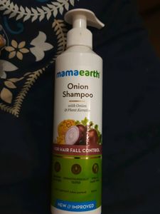 Mamaearth Onion Shampoo (250ml )