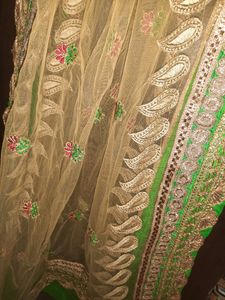 🧡Embroidery Net Duppatta.