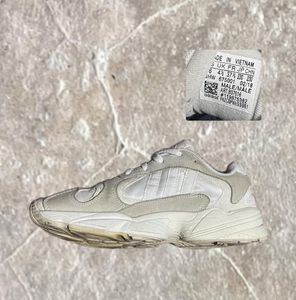 Adidas Yung offwhite shoes