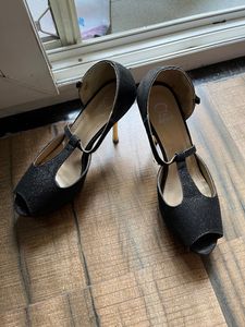 Black Peep Toes