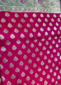 Gorgeous Green &amp; Pink Banarasi Silk Saree