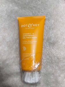 Dot & key Facewash