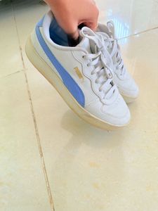 Puma Sneakers